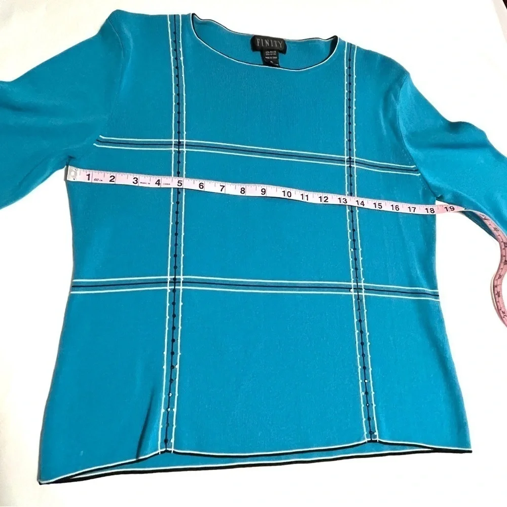 Finity sweater